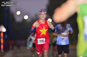 BINH DUONG NEW CITY HALF MARATHON 2024 - Ảnh #1755939