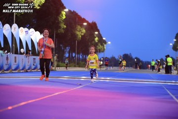 BINH DUONG NEW CITY HALF MARATHON 2024 - Ảnh #1729335