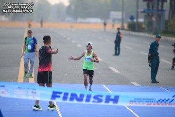 BINH DUONG NEW CITY HALF MARATHON 2024 - Ảnh #1738579