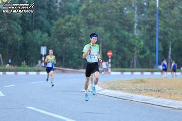 BINH DUONG NEW CITY HALF MARATHON 2024 - Ảnh #1735974