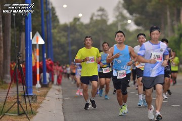 BINH DUONG NEW CITY HALF MARATHON 2024 - Ảnh #1741225