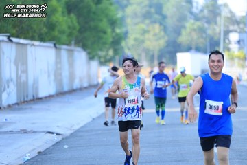 BINH DUONG NEW CITY HALF MARATHON 2024 - Ảnh #1770872