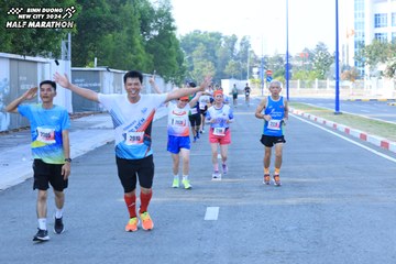 BINH DUONG NEW CITY HALF MARATHON 2024 - Ảnh #1769089
