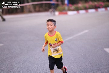 BINH DUONG NEW CITY HALF MARATHON 2024 - Ảnh #1727222