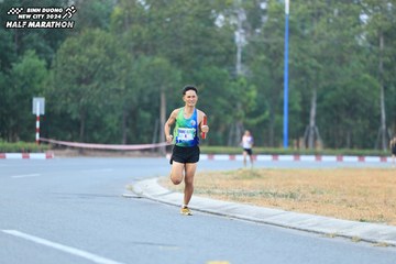BINH DUONG NEW CITY HALF MARATHON 2024 - Ảnh #1735421