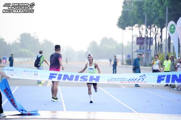 BINH DUONG NEW CITY HALF MARATHON 2024 - Ảnh #1771276