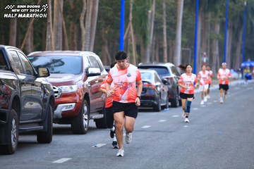 BINH DUONG NEW CITY HALF MARATHON 2024 - Ảnh #1756191