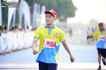 BINH DUONG NEW CITY HALF MARATHON 2024 - Ảnh #1758387
