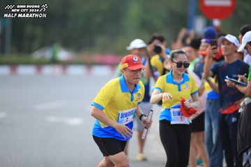 BINH DUONG NEW CITY HALF MARATHON 2024 - Ảnh #1736278