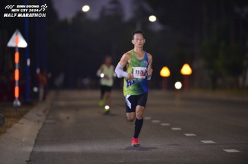 BINH DUONG NEW CITY HALF MARATHON 2024 - Ảnh #1755682
