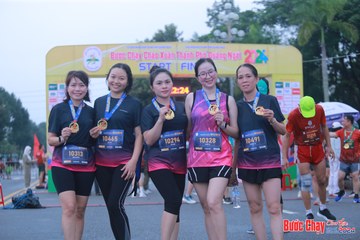 BƯỚC CHẠY CHÀO XUÂN THÀNH PHỐ QUẢNG NGÃI 2024 - Ảnh #1221431