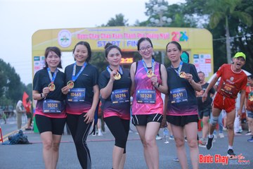 BƯỚC CHẠY CHÀO XUÂN THÀNH PHỐ QUẢNG NGÃI 2024 - Ảnh #1221435