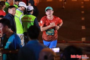 BƯỚC CHẠY CHÀO XUÂN THÀNH PHỐ QUẢNG NGÃI 2024 - Ảnh #1242167