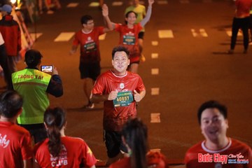 BƯỚC CHẠY CHÀO XUÂN THÀNH PHỐ QUẢNG NGÃI 2024 - Ảnh #1248729