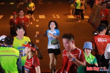 BƯỚC CHẠY CHÀO XUÂN THÀNH PHỐ QUẢNG NGÃI 2024 - Ảnh #1248435