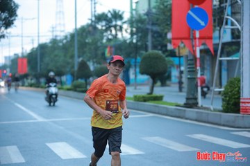 BƯỚC CHẠY CHÀO XUÂN THÀNH PHỐ QUẢNG NGÃI 2024 - Ảnh #1236925