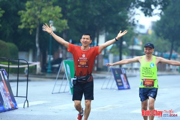 BƯỚC CHẠY CHÀO XUÂN THÀNH PHỐ QUẢNG NGÃI 2024 - Ảnh #1238400