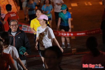 BƯỚC CHẠY CHÀO XUÂN THÀNH PHỐ QUẢNG NGÃI 2024 - Ảnh #1240375
