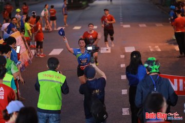 BƯỚC CHẠY CHÀO XUÂN THÀNH PHỐ QUẢNG NGÃI 2024 - Ảnh #1249868