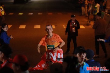 BƯỚC CHẠY CHÀO XUÂN THÀNH PHỐ QUẢNG NGÃI 2024 - Ảnh #1240589