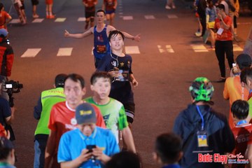 BƯỚC CHẠY CHÀO XUÂN THÀNH PHỐ QUẢNG NGÃI 2024 - Ảnh #1249691