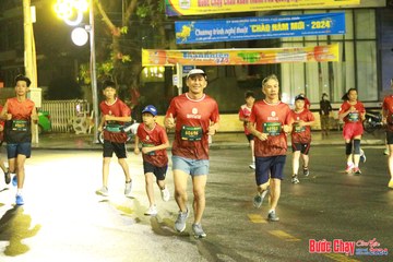BƯỚC CHẠY CHÀO XUÂN THÀNH PHỐ QUẢNG NGÃI 2024 - Ảnh #1223000