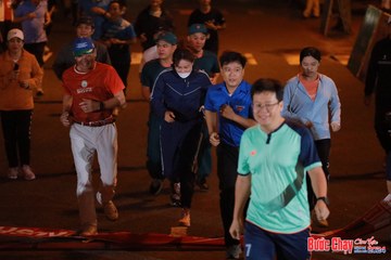 BƯỚC CHẠY CHÀO XUÂN THÀNH PHỐ QUẢNG NGÃI 2024 - Ảnh #1239727