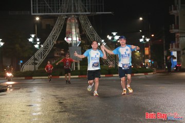 BƯỚC CHẠY CHÀO XUÂN THÀNH PHỐ QUẢNG NGÃI 2024 - Ảnh #1229358
