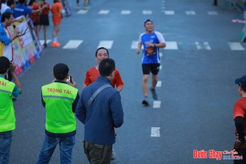 BƯỚC CHẠY CHÀO XUÂN THÀNH PHỐ QUẢNG NGÃI 2024 - Ảnh #1251427