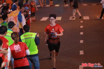 BƯỚC CHẠY CHÀO XUÂN THÀNH PHỐ QUẢNG NGÃI 2024 - Ảnh #1249514