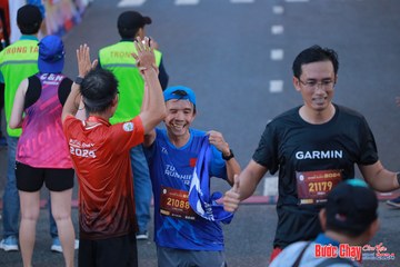 BƯỚC CHẠY CHÀO XUÂN THÀNH PHỐ QUẢNG NGÃI 2024 - Ảnh #1251132