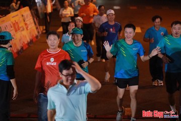BƯỚC CHẠY CHÀO XUÂN THÀNH PHỐ QUẢNG NGÃI 2024 - Ảnh #1239994