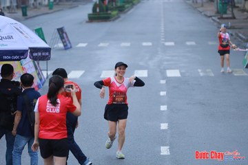 BƯỚC CHẠY CHÀO XUÂN THÀNH PHỐ QUẢNG NGÃI 2024 - Ảnh #1252318