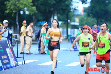 BƯỚC CHẠY CHÀO XUÂN THÀNH PHỐ QUẢNG NGÃI 2024 - Ảnh #1229997