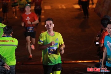 BƯỚC CHẠY CHÀO XUÂN THÀNH PHỐ QUẢNG NGÃI 2024 - Ảnh #1248608