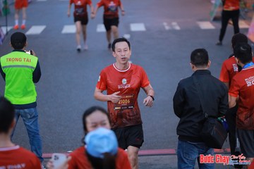 BƯỚC CHẠY CHÀO XUÂN THÀNH PHỐ QUẢNG NGÃI 2024 - Ảnh #1250647
