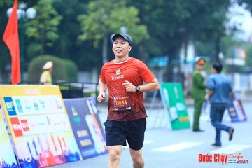 BƯỚC CHẠY CHÀO XUÂN THÀNH PHỐ QUẢNG NGÃI 2024 - Ảnh #1238289