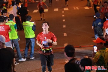 BƯỚC CHẠY CHÀO XUÂN THÀNH PHỐ QUẢNG NGÃI 2024 - Ảnh #1249129