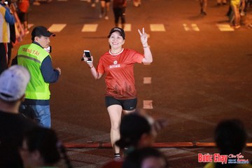 BƯỚC CHẠY CHÀO XUÂN THÀNH PHỐ QUẢNG NGÃI 2024 - Ảnh #1249186