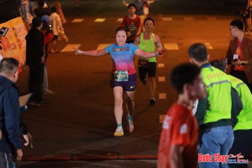 BƯỚC CHẠY CHÀO XUÂN THÀNH PHỐ QUẢNG NGÃI 2024 - Ảnh #1242957