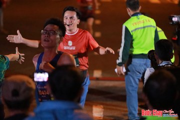 BƯỚC CHẠY CHÀO XUÂN THÀNH PHỐ QUẢNG NGÃI 2024 - Ảnh #1242191