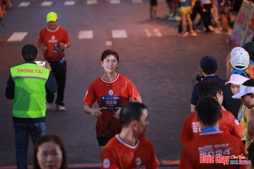 BƯỚC CHẠY CHÀO XUÂN THÀNH PHỐ QUẢNG NGÃI 2024 - Ảnh #1250040