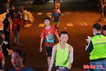 BƯỚC CHẠY CHÀO XUÂN THÀNH PHỐ QUẢNG NGÃI 2024 - Ảnh #1243011