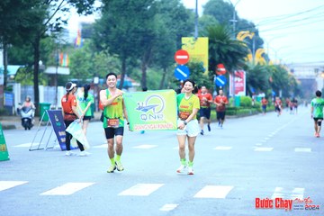 BƯỚC CHẠY CHÀO XUÂN THÀNH PHỐ QUẢNG NGÃI 2024 - Ảnh #1230767