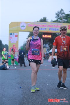 BƯỚC CHẠY CHÀO XUÂN THÀNH PHỐ QUẢNG NGÃI 2024 - Ảnh #1221514