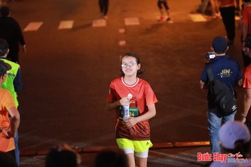 BƯỚC CHẠY CHÀO XUÂN THÀNH PHỐ QUẢNG NGÃI 2024 - Ảnh #1249109