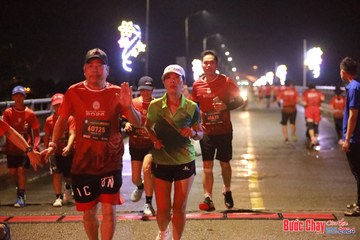 BƯỚC CHẠY CHÀO XUÂN THÀNH PHỐ QUẢNG NGÃI 2024 - Ảnh #1232764