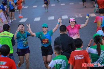 BƯỚC CHẠY CHÀO XUÂN THÀNH PHỐ QUẢNG NGÃI 2024 - Ảnh #1250679