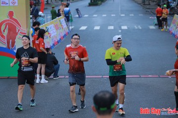 BƯỚC CHẠY CHÀO XUÂN THÀNH PHỐ QUẢNG NGÃI 2024 - Ảnh #1252005