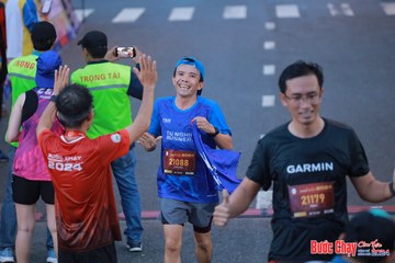 BƯỚC CHẠY CHÀO XUÂN THÀNH PHỐ QUẢNG NGÃI 2024 - Ảnh #1251128